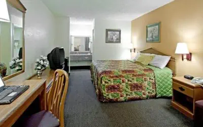 Rodeway Inn Canton I-55