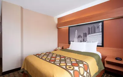 Super 8 by Wyndham Columbus West