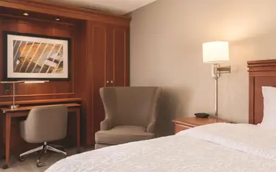 Hampton Inn Des Moines-Airport