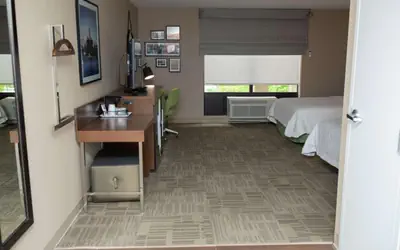 Hampton Inn Commerce/Novi