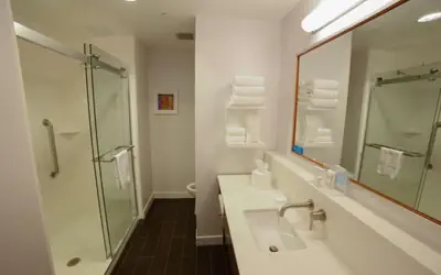 Hampton Inn & Suites Forest City