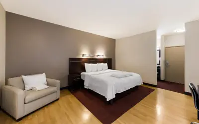 Red Roof Inn PLUS+ Columbus Downtown - Convention Center