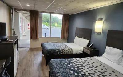Econo Lodge Wytheville I-77 & I-81