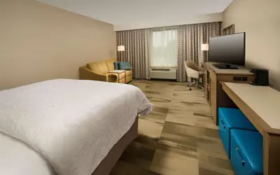 Hampton Inn & Suites Syracuse/Carrier Circle