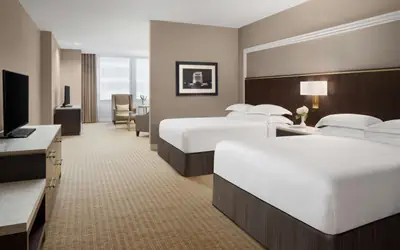 Hilton Indianapolis Hotel & Suites
