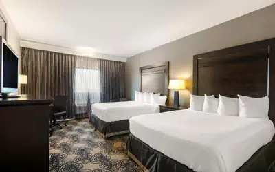 Best Western Plus Midwest Inn