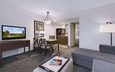 Embassy Suites by Hilton Palm Desert