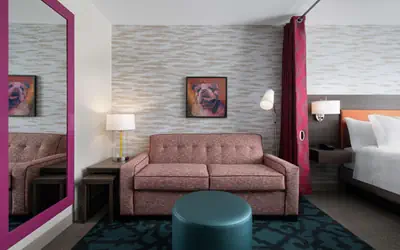 Home2 Suites by Hilton Des Moines at Drake University