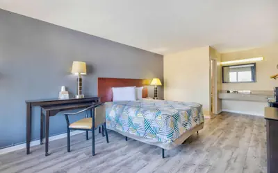 Motel 6 Effingham, IL