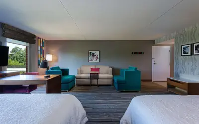 Hampton Inn & Suites Herndon-Reston