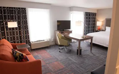 Hampton Inn & Suites Bay City