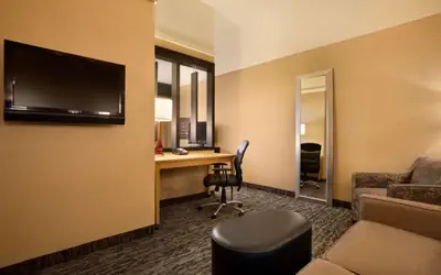 DoubleTree by Hilton Hotel Oklahoma City Airport