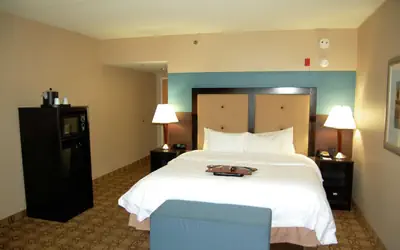 Hampton Inn & Suites Charlotte-Airport