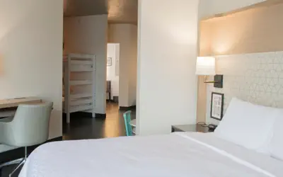 Holiday Inn Omaha Downtown - Waterpark by IHG