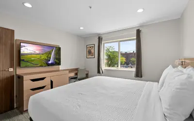 Sandpoint Hotel & Suites Downtown