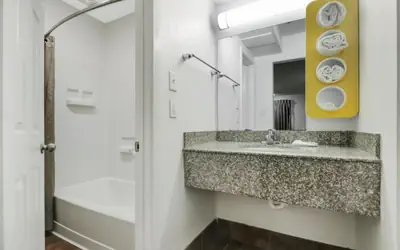 Motel 6-Bryan, TX - University Area