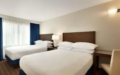 Embassy Suites Boston at Logan Airport