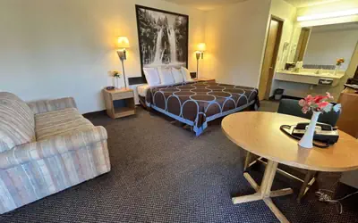 Super 8 by Wyndham Red Bluff