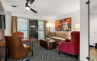 Embassy Suites by Hilton Los Angeles International Airport South