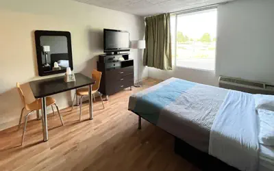 Studio 6 Suites Clarion, PA