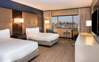 DoubleTree by Hilton Hotel Newark Airport