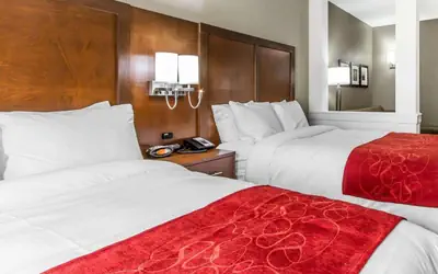 Comfort Suites West Omaha