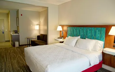 Hampton Inn & Suites Cathedral City