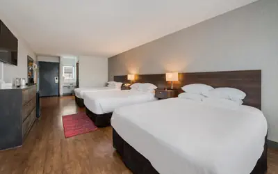 Red Lion Inn & Suites Ontario