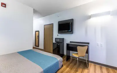 Motel 6-Indianapolis, IN - Southport