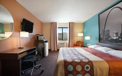 Super 8 by Wyndham Collinsville St. Louis