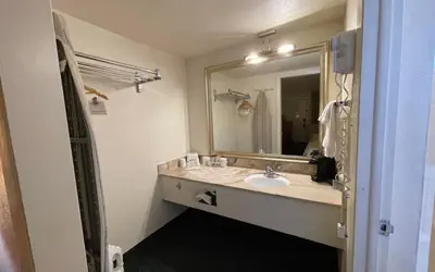 Days Inn by Wyndham Deming