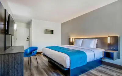 Motel 6 Jeffersonville, IN