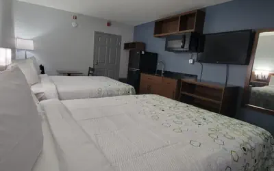 HomeTowne Studios by Red Roof Egg Harbor-Atlantic City Airport