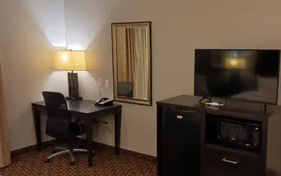 Red Roof Inn & Suites Longview