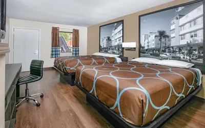 Super 8 by Wyndham Moss Point