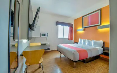 Motel 6-Eagle Pass, TX - Lakeside