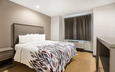 Red Roof Inn Sulphur