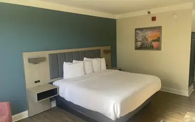 Wingate by Wyndham Savannah Gateway