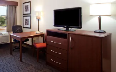 AmericInn by Wyndham New London