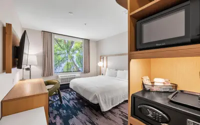 Fairfield by Marriott Inn & Suites San Francisco Airport Oyster Point Area