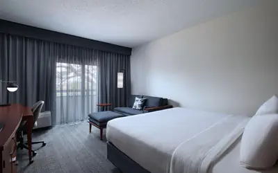 Courtyard by Marriott Dallas Richardson at Spring Valley