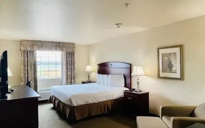 Franklin Inn & Suites