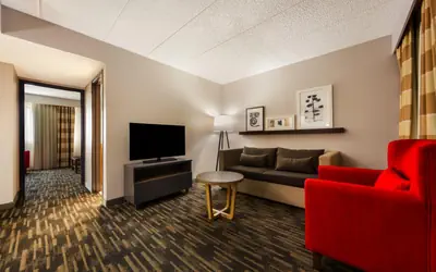 Wingate by Wyndham Lincoln Airport East I-80