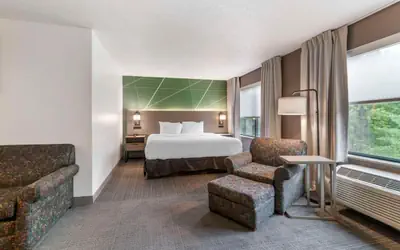 Comfort Inn & Suites Lake George