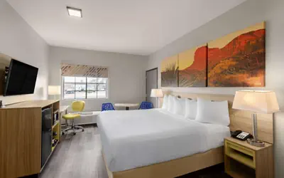Days Inn & Suites by Wyndham Tucson/Marana