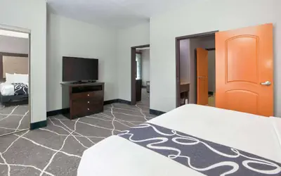 La Quinta Inn & Suites by Wyndham Little Rock - Bryant