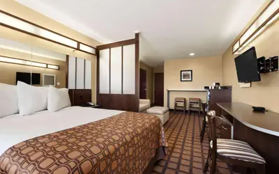 Garner Hotel Gonzales by IHG
