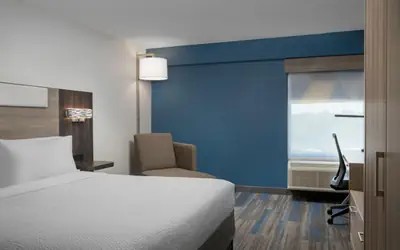 Holiday Inn Express & Suites Baltimore - BWI Airport North by IHG