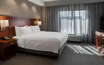 Courtyard Long Beach Airport