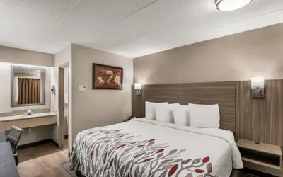 Red Roof Inn Enfield